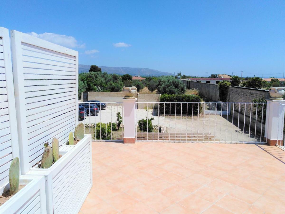 Hotel Residence Noto Marina Esterno foto