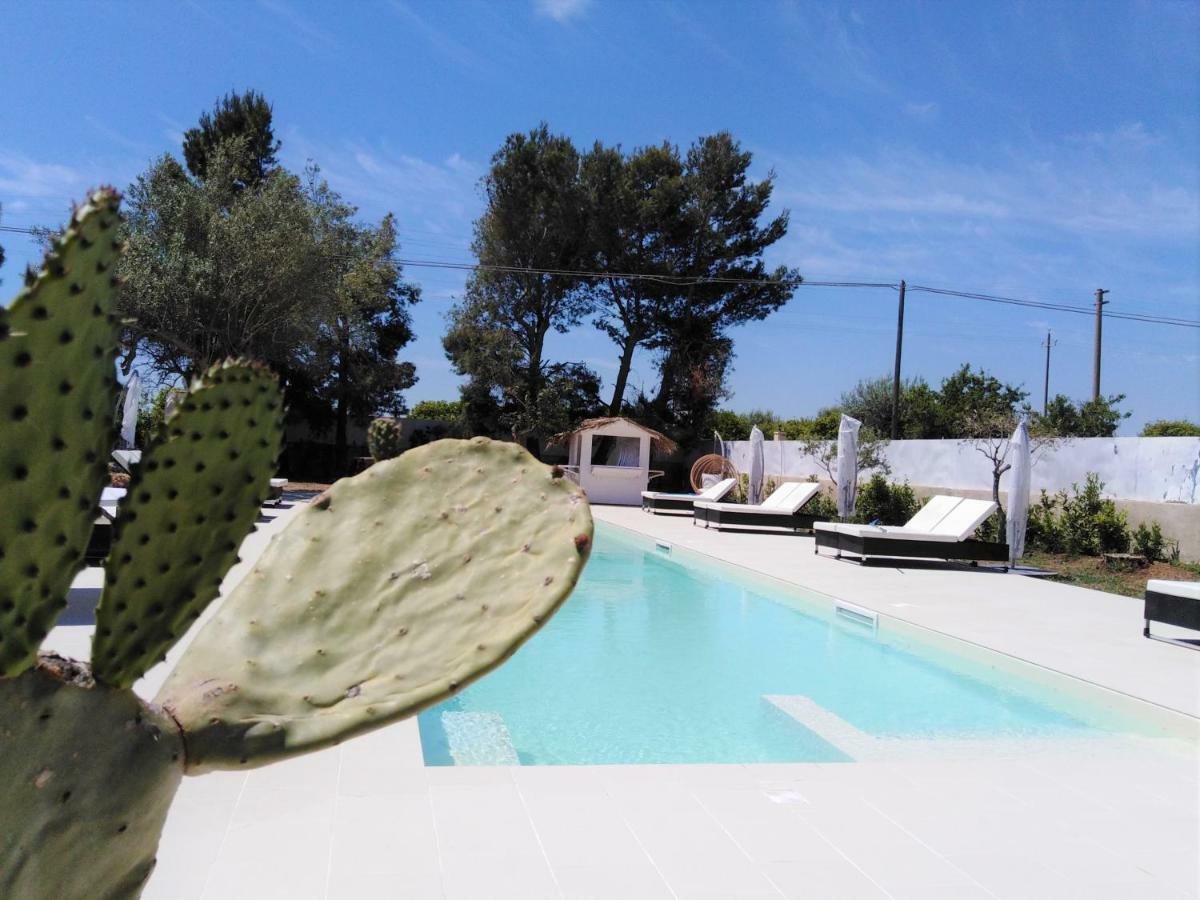 Hotel Residence Noto Marina Esterno foto