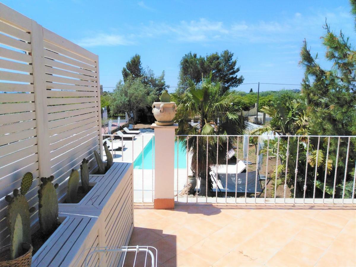 Hotel Residence Noto Marina Esterno foto
